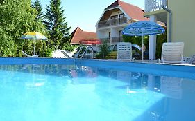 Silatti Panzió-Apartmanház